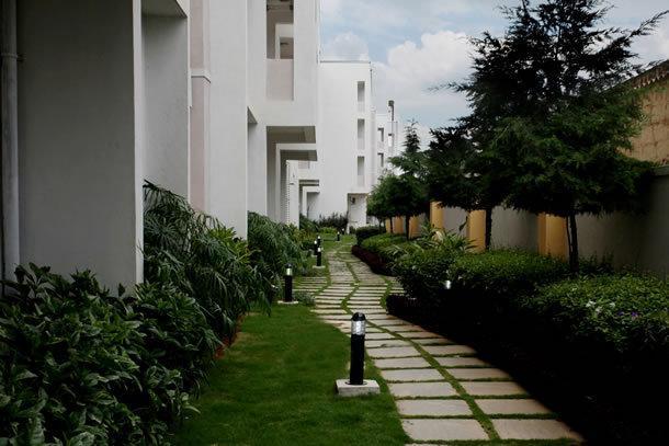 Nagarjuna Suites Bangalore Exterior foto